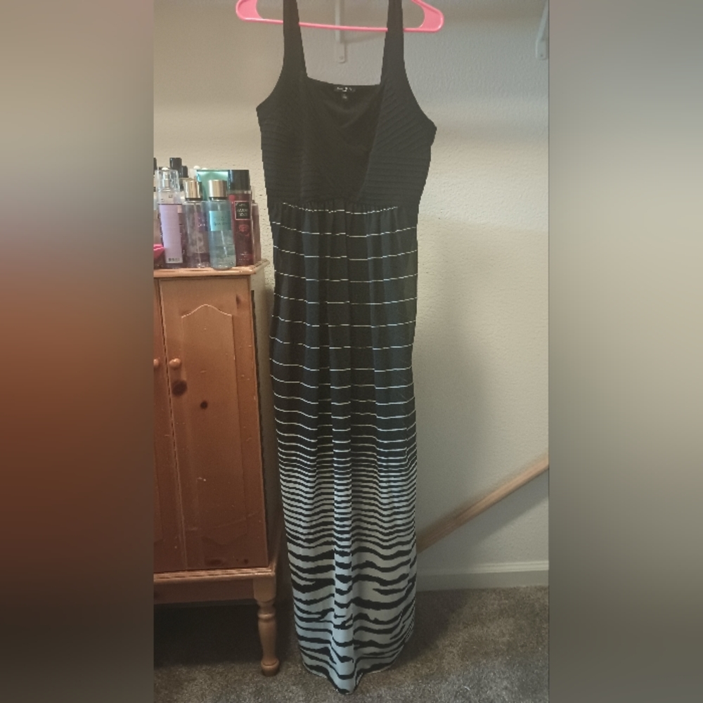 Women's maxi dress